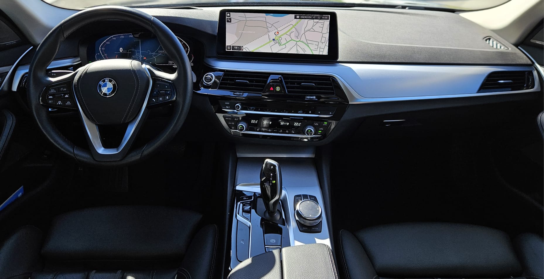 BMW 520d xDrive 48V Touring Steptronic-image-5