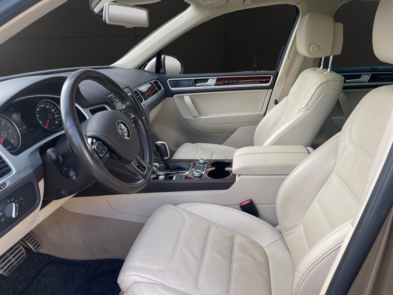 VW Touareg 3.0 TDI BlueMotion Technology Tiptronic-image-8