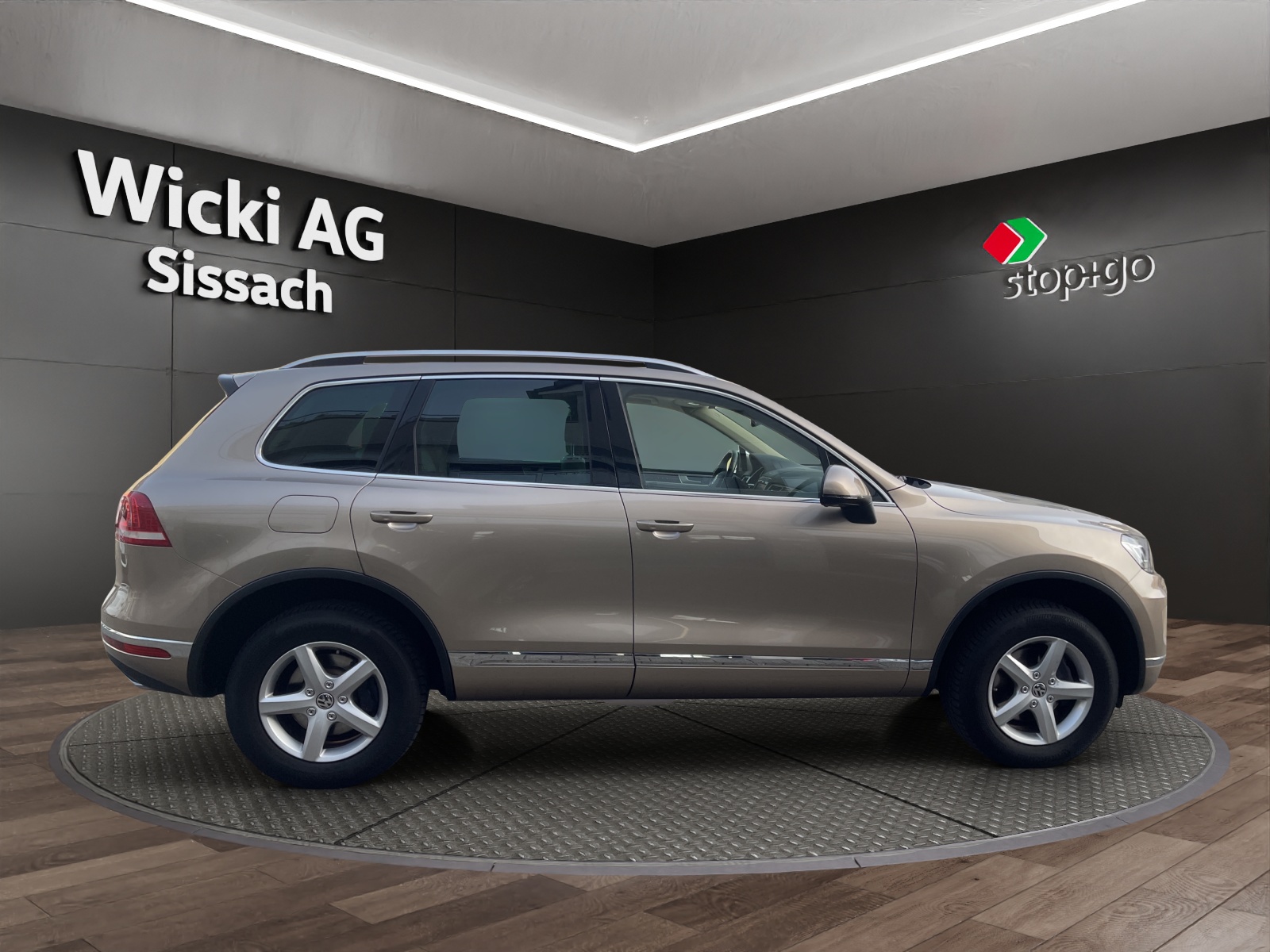 VW Touareg 3.0 TDI BlueMotion Technology Tiptronic-image-5