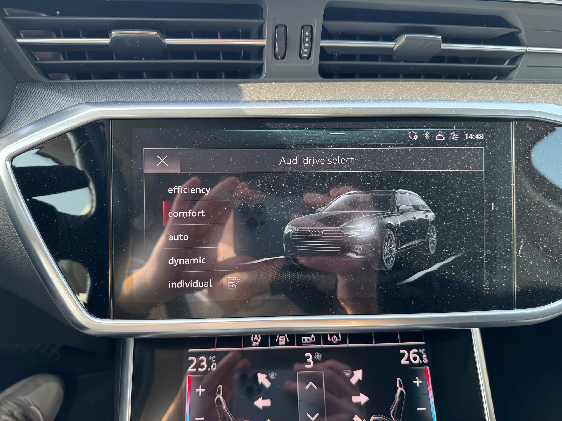 AUDI A6 Avant 40 TDI Sport Attraction quattro S-tronic-image-14