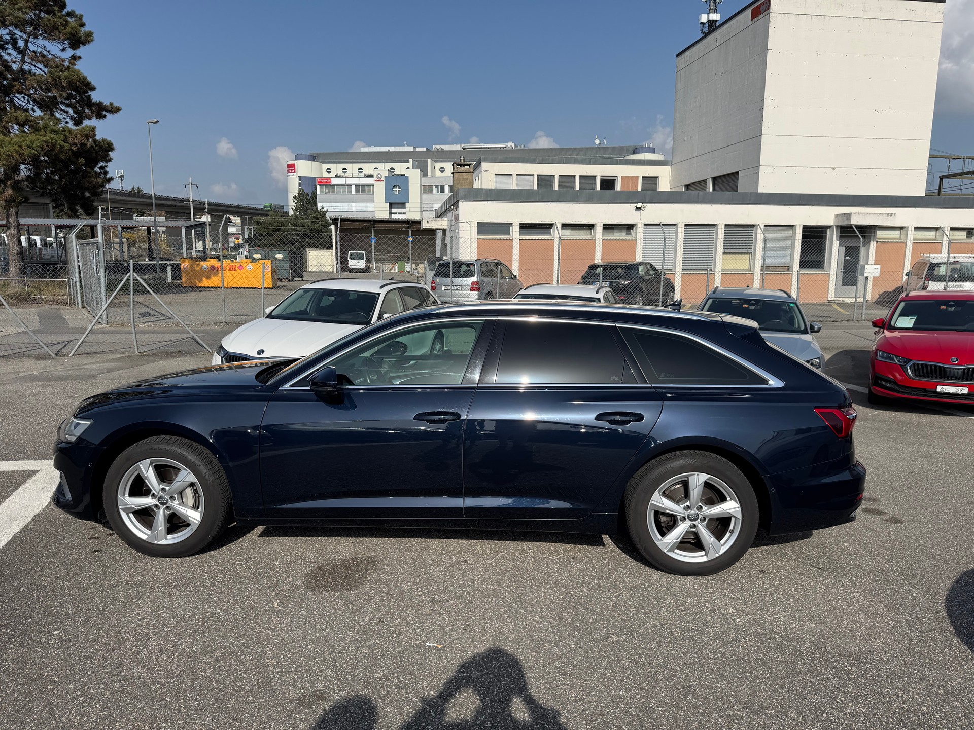 AUDI A6 Avant 40 TDI Sport Attraction quattro S-tronic-image-2