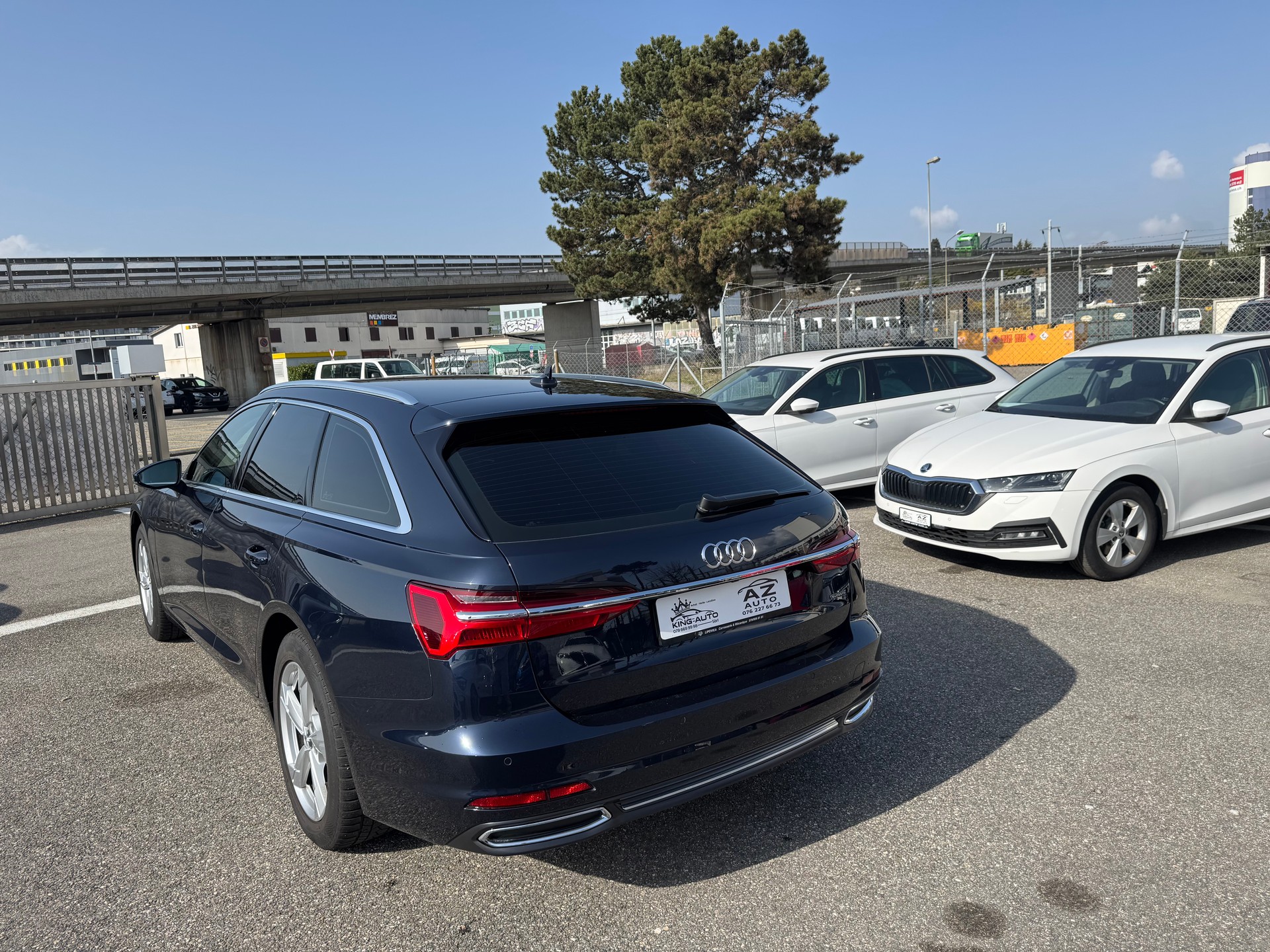 AUDI A6 Avant 40 TDI Sport Attraction quattro S-tronic-image-3