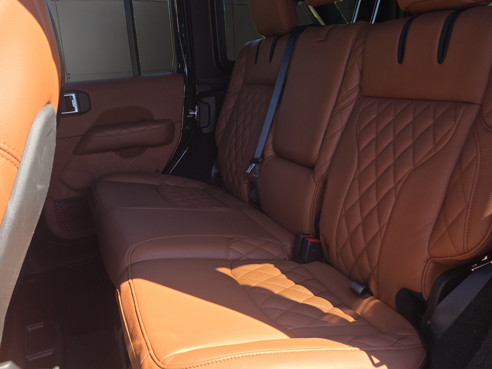 JEEP Wrangler JEEP BRUTE® Wrangler 4xe Rubicon-image-15