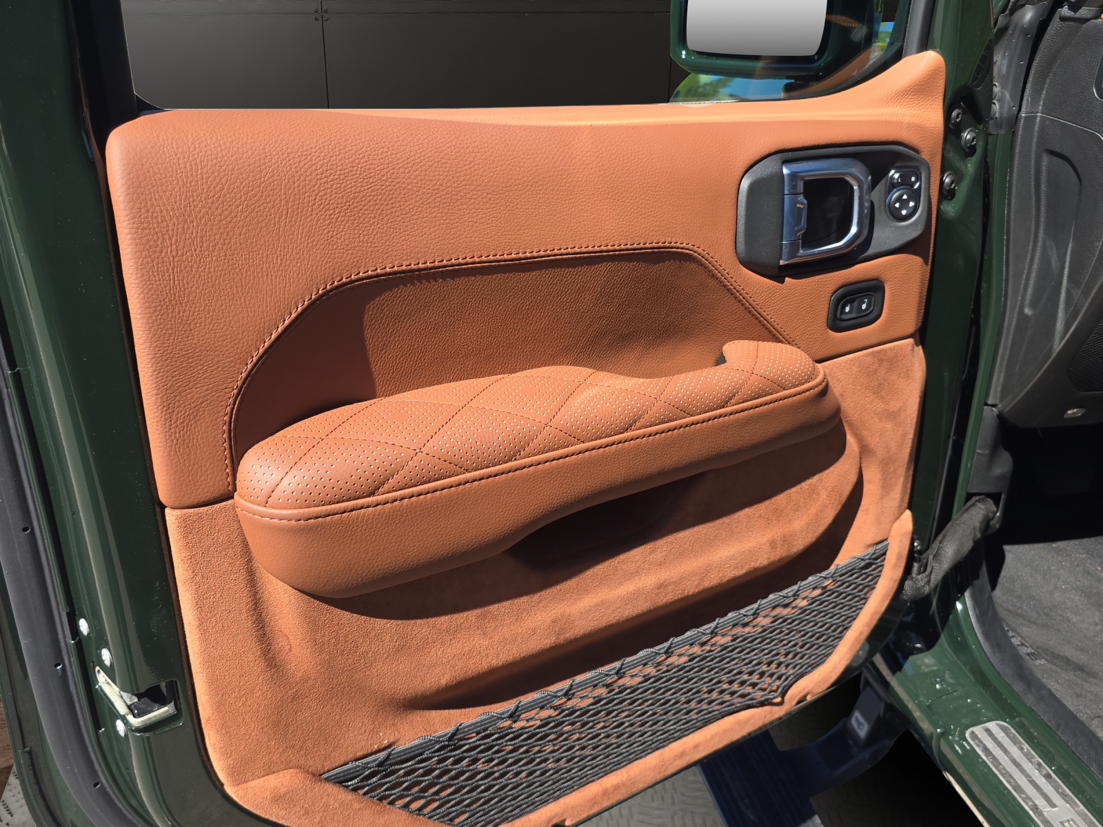JEEP Wrangler JEEP BRUTE® Wrangler 4xe Rubicon-image-13