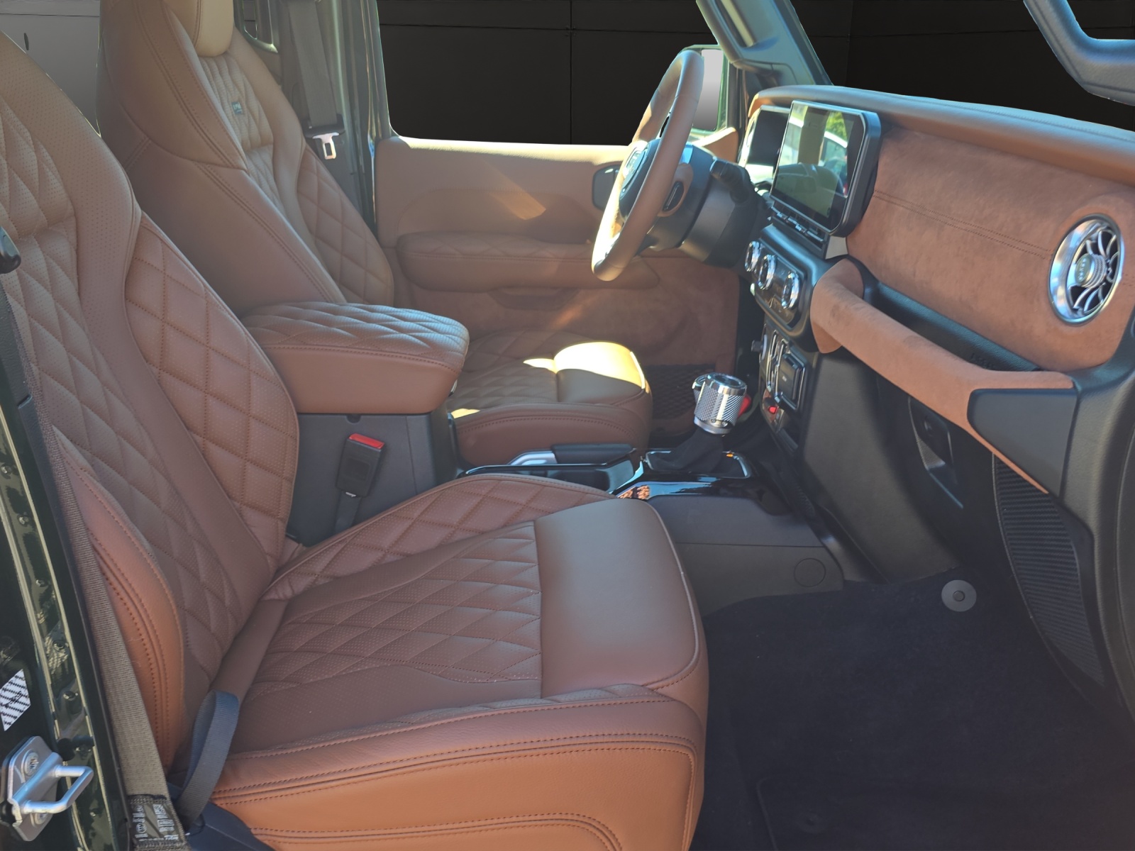 JEEP Wrangler JEEP BRUTE® Wrangler 4xe Rubicon-image-14