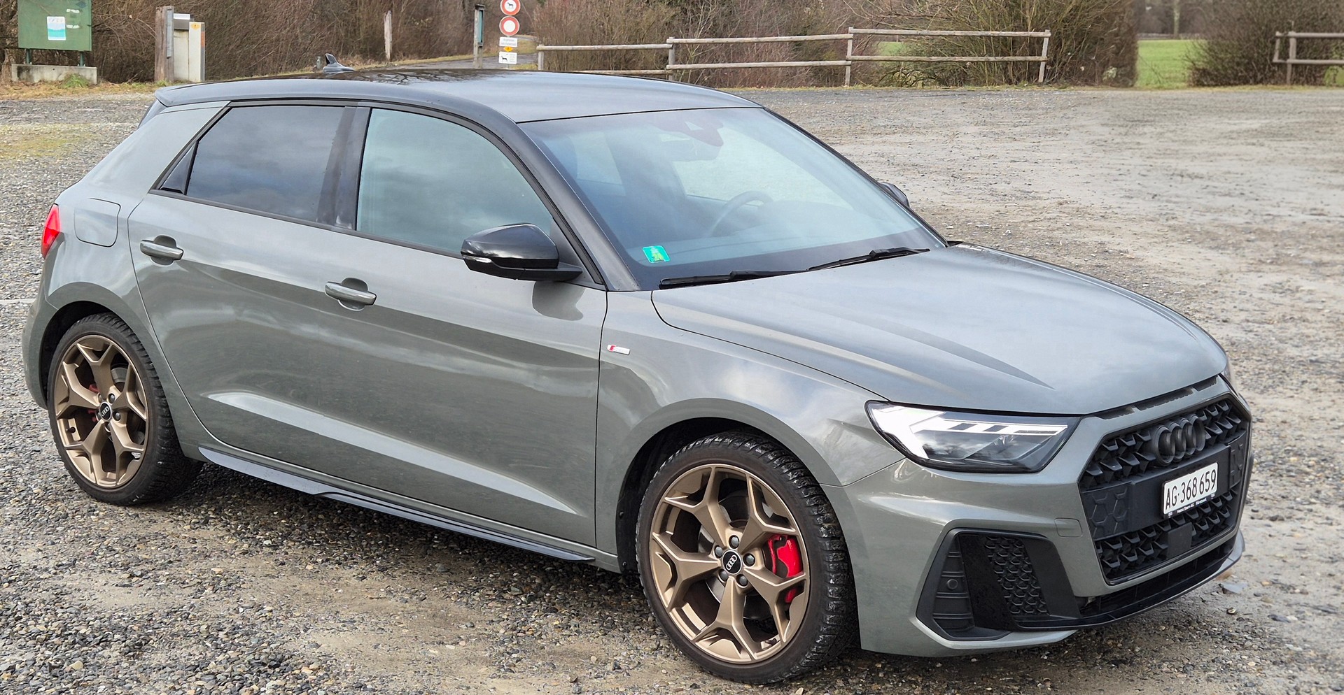 AUDI A1 Sportback 40 TFSI S Line S-tronic, Vollausstattung, Sonos, Dämpfer, Keyless-image-2
