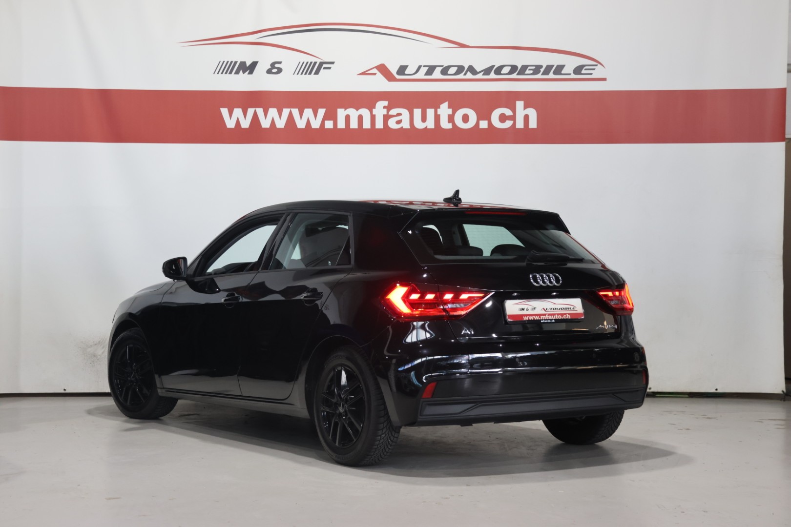 AUDI A1 Sportback 1.0 25 TFSI S-Tronic-image-4