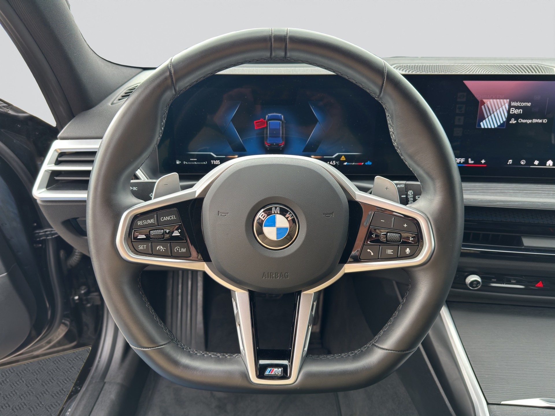 BMW 320d xDrive Touring M Sport Steptronic-image-9