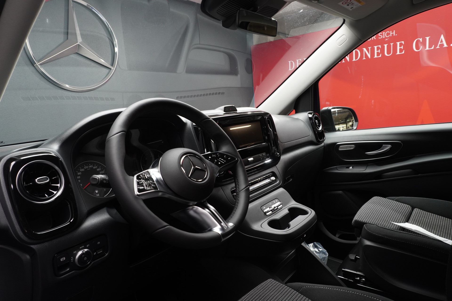 MERCEDES-BENZ Vito 116 CDI Tourer SELECT Family 3200mm-image-5