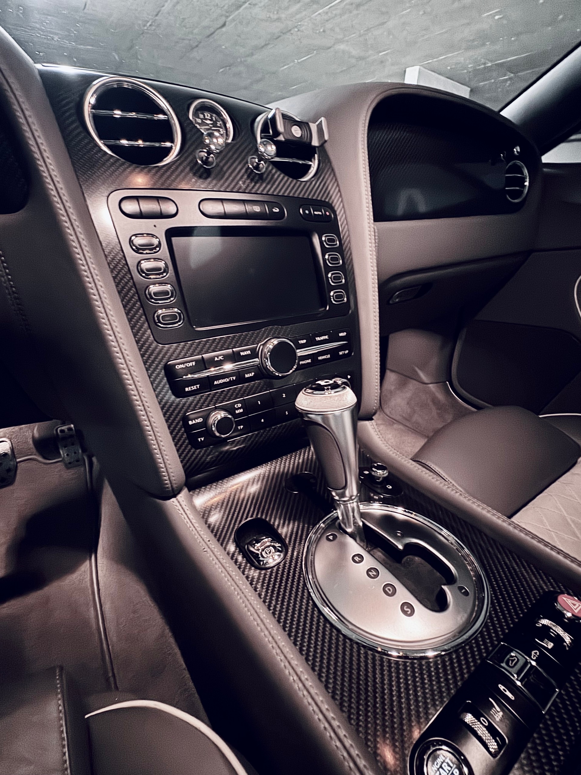 BENTLEY Continental Supersports Convertible 6.0-image-3