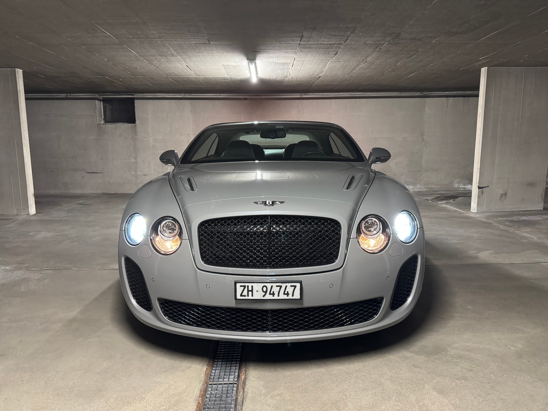 BENTLEY Continental Supersports Convertible 6.0