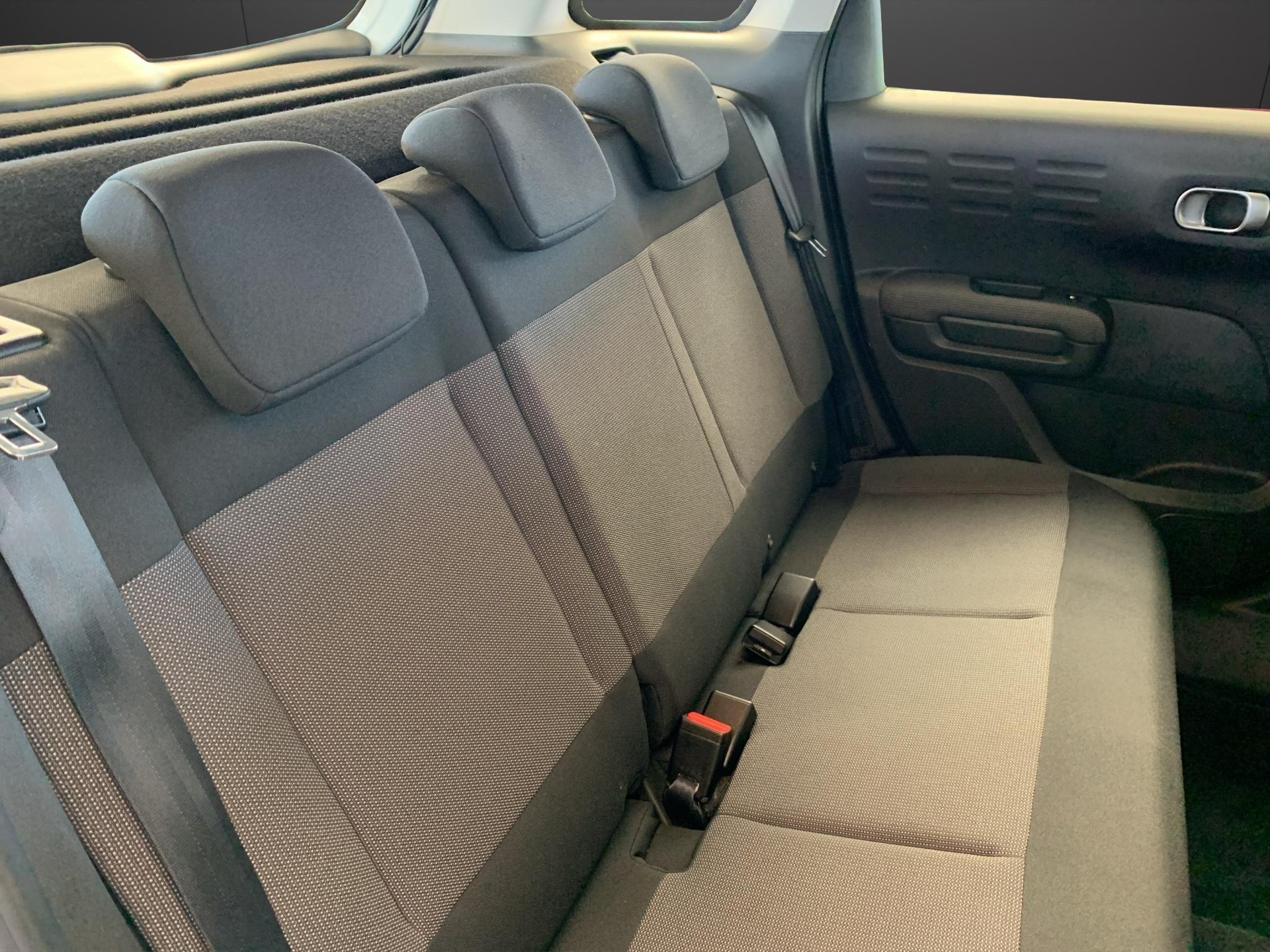 CITROEN C3 Aircross 1.2 PureTech 110 Feel-image-13