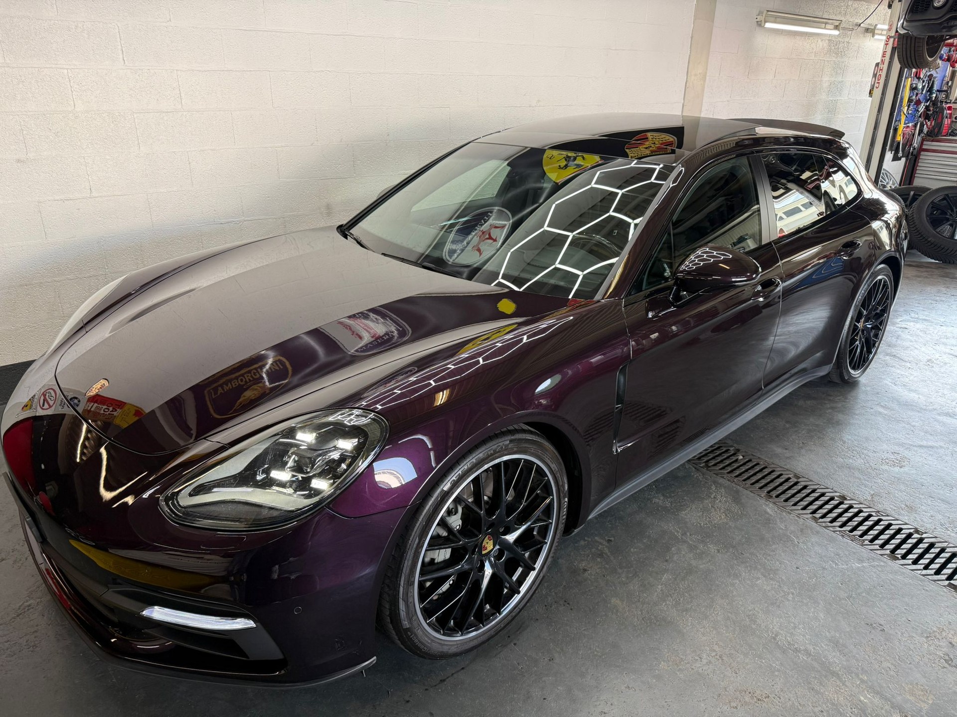 PORSCHE Panamera 4S-image-8