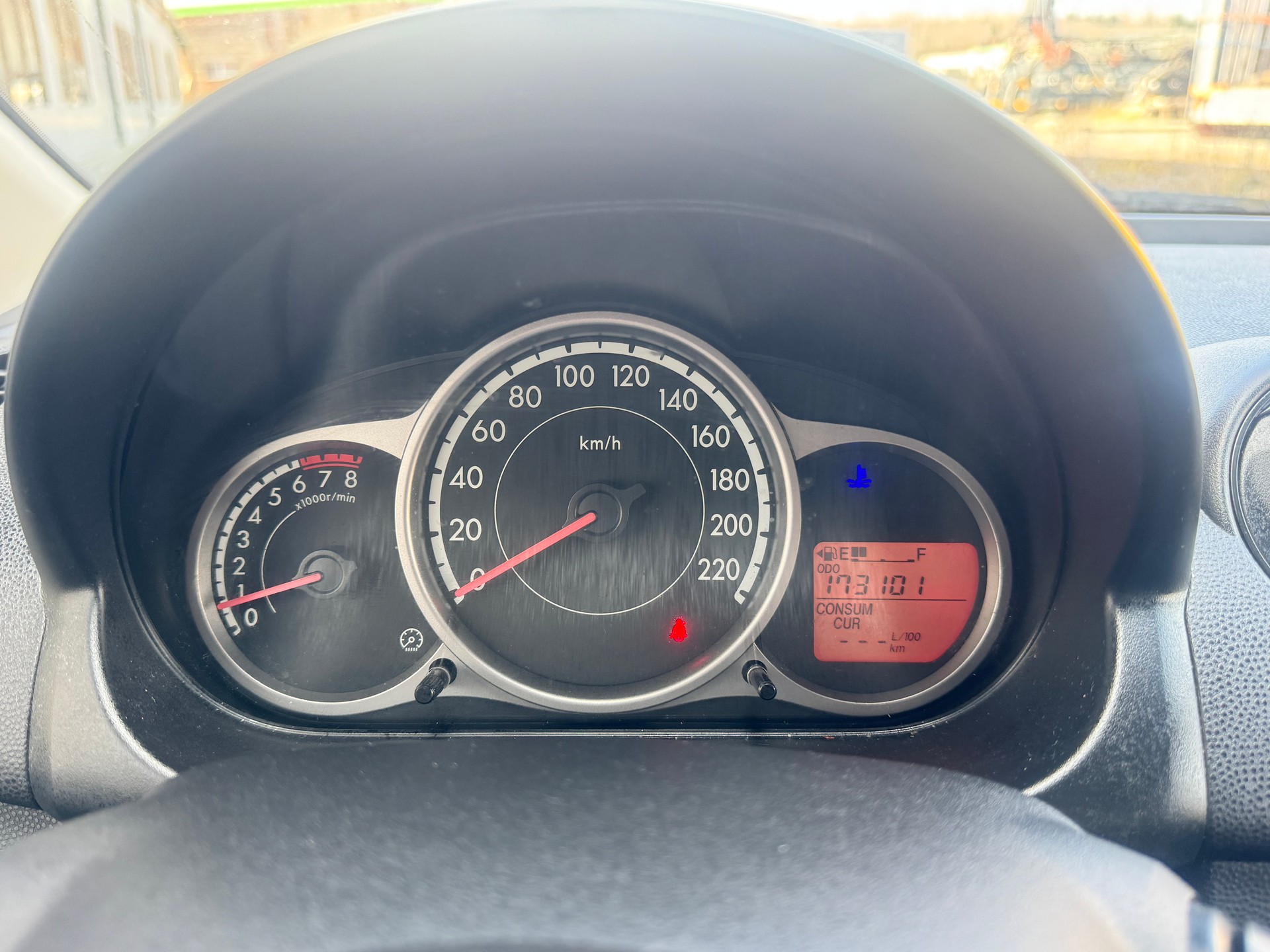 MAZDA 2 1.3i 16V Exclusive-image-4