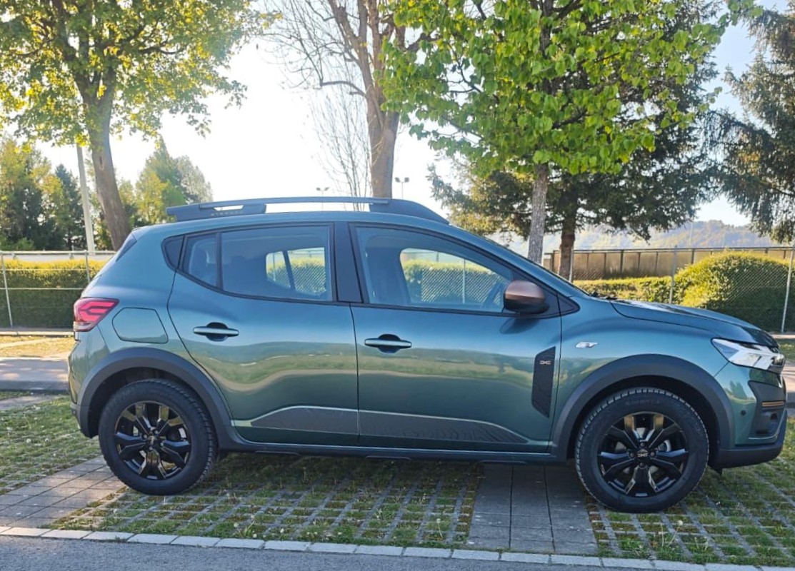 DACIA Sandero Stepway TCe 90 Extreme+ CVT-image-5