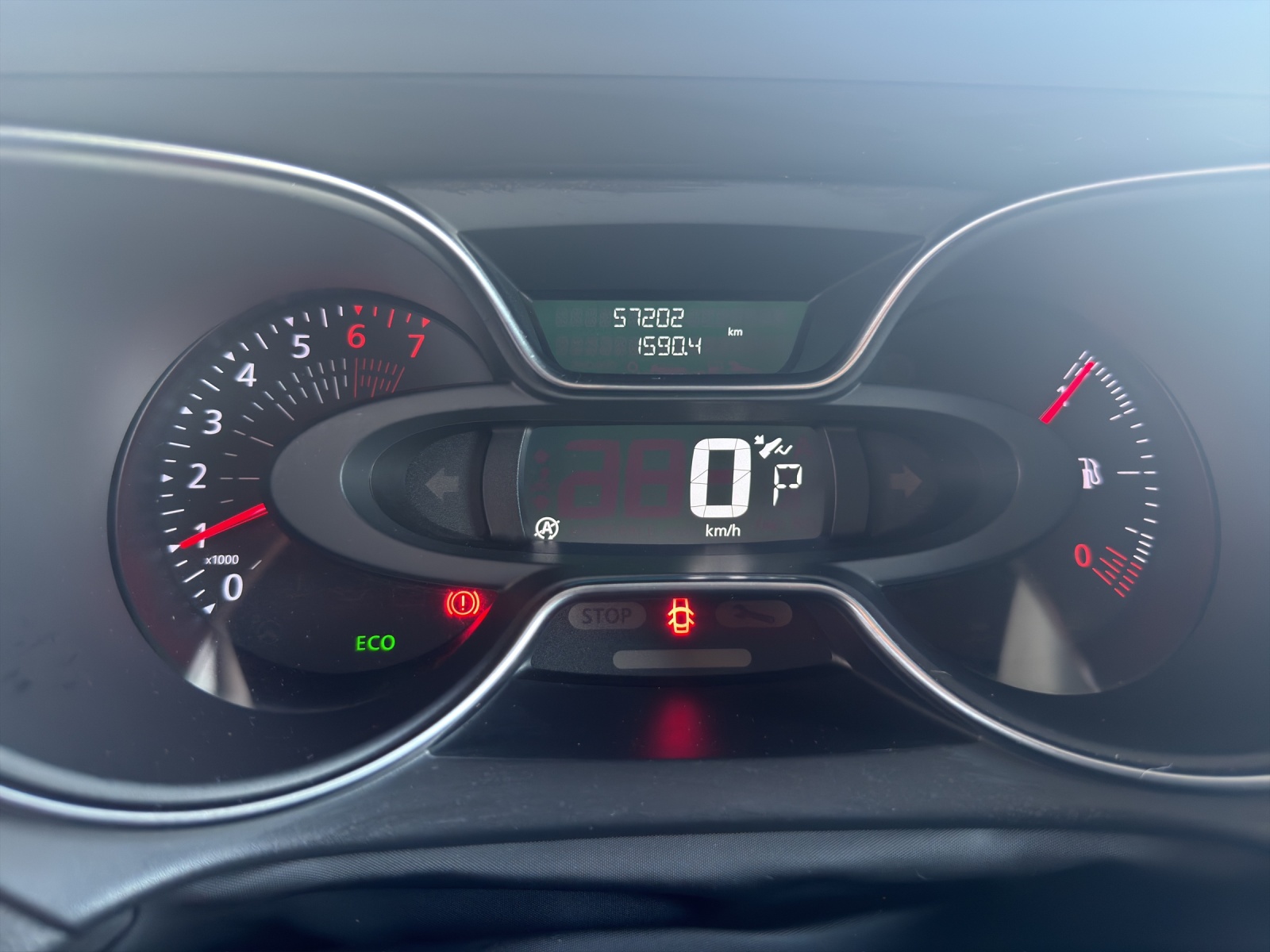 RENAULT Captur 1.2T Outdoor-image-13
