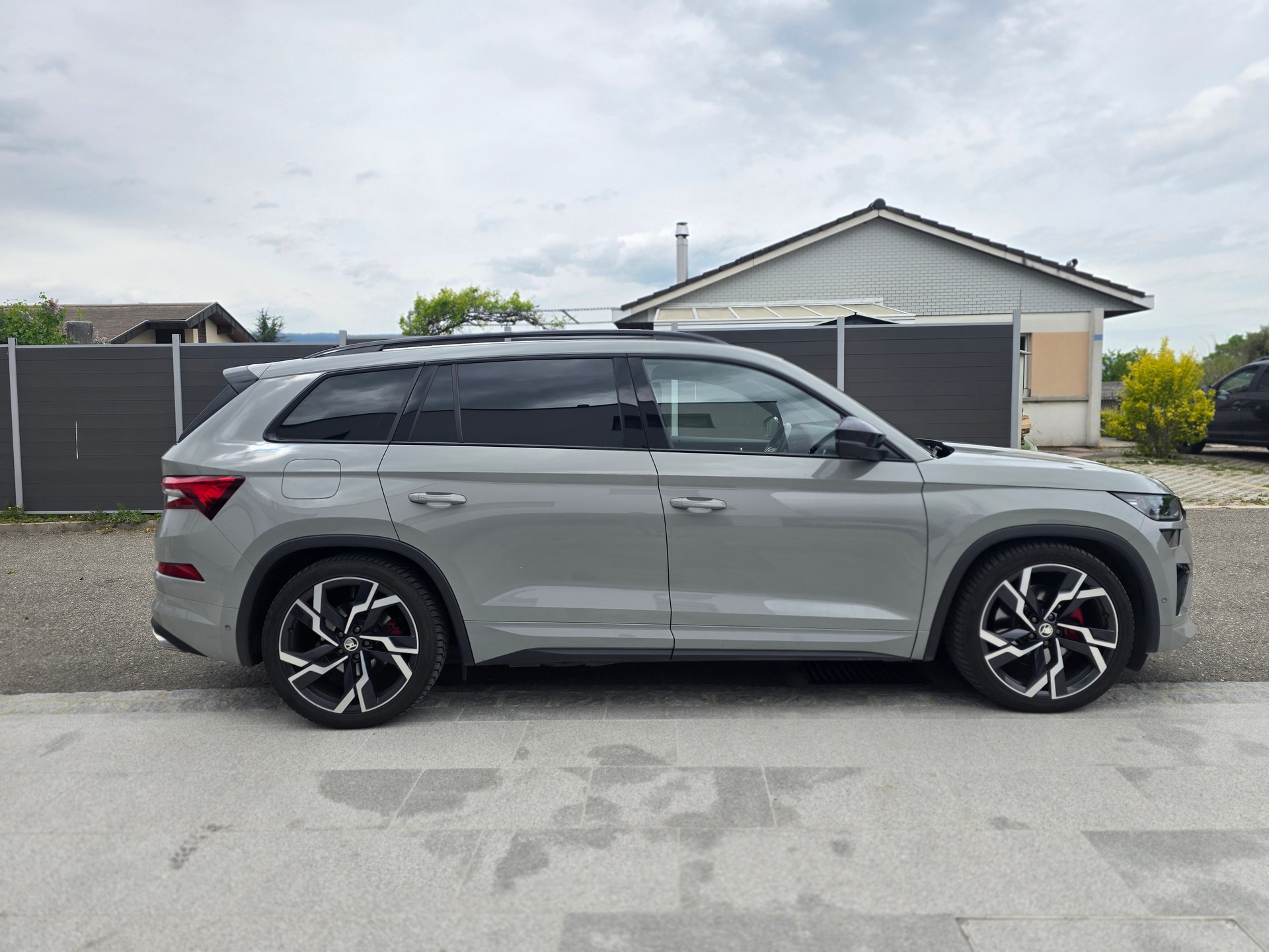 SKODA Kodiaq 2.0 TSI 4x4 RS-image-1