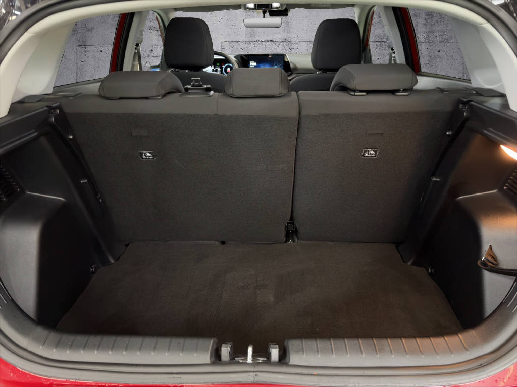 HYUNDAI i20 1.0 T-GDi Amplia-image-8