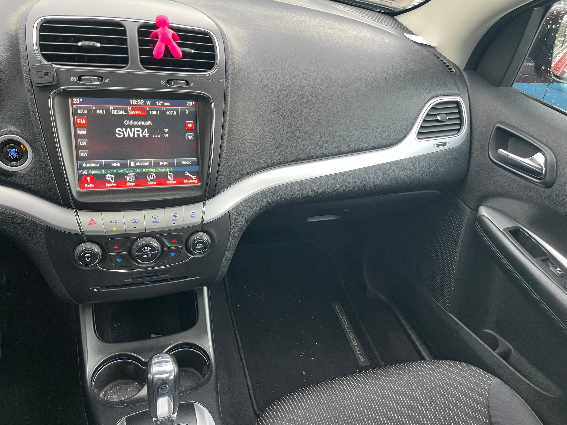 FIAT Freemont 2.0 MJ Lounge AWD Automat-image-13
