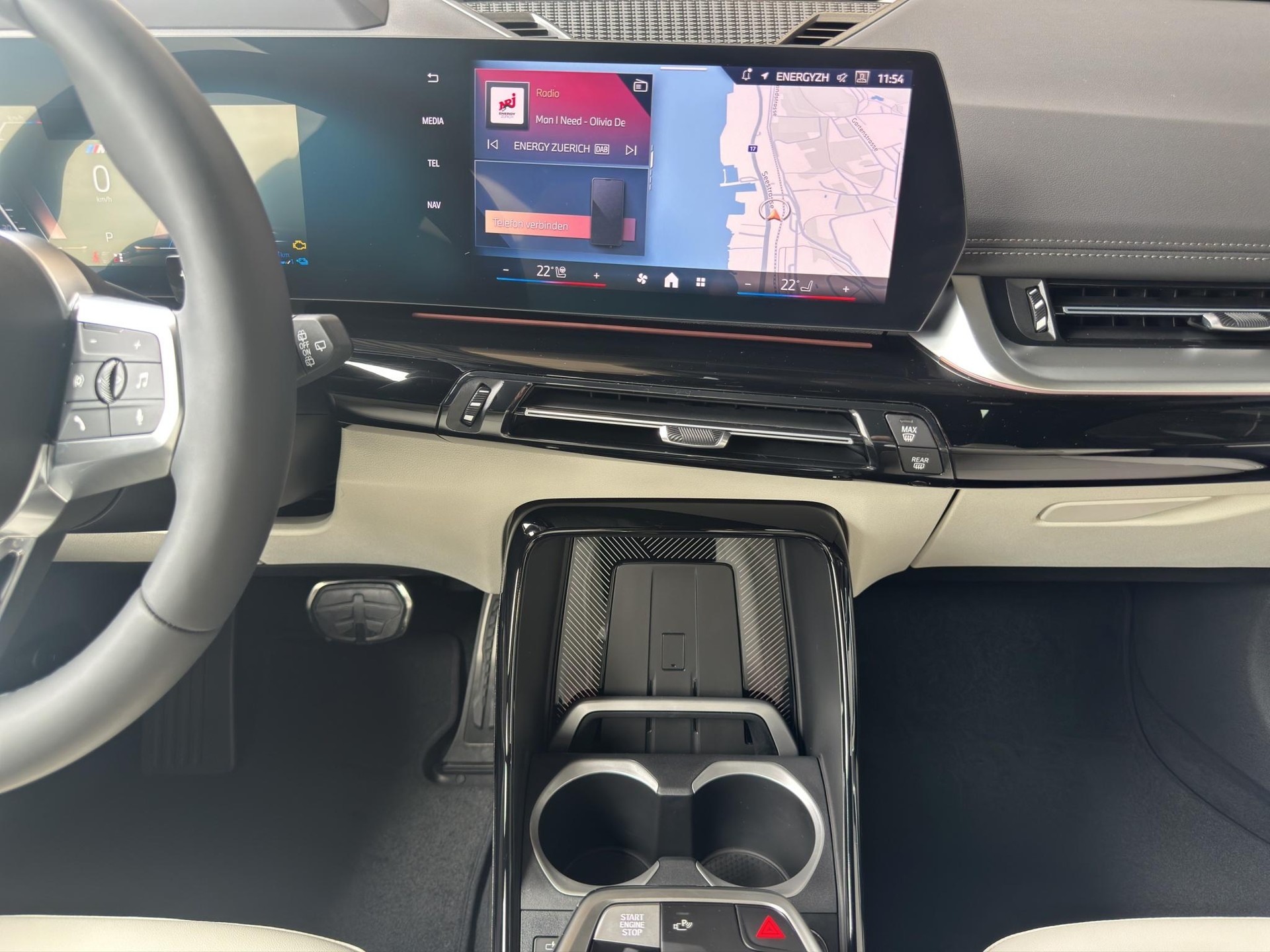 BMW X1 30e xDrive M Sport Pro Individual-image-14