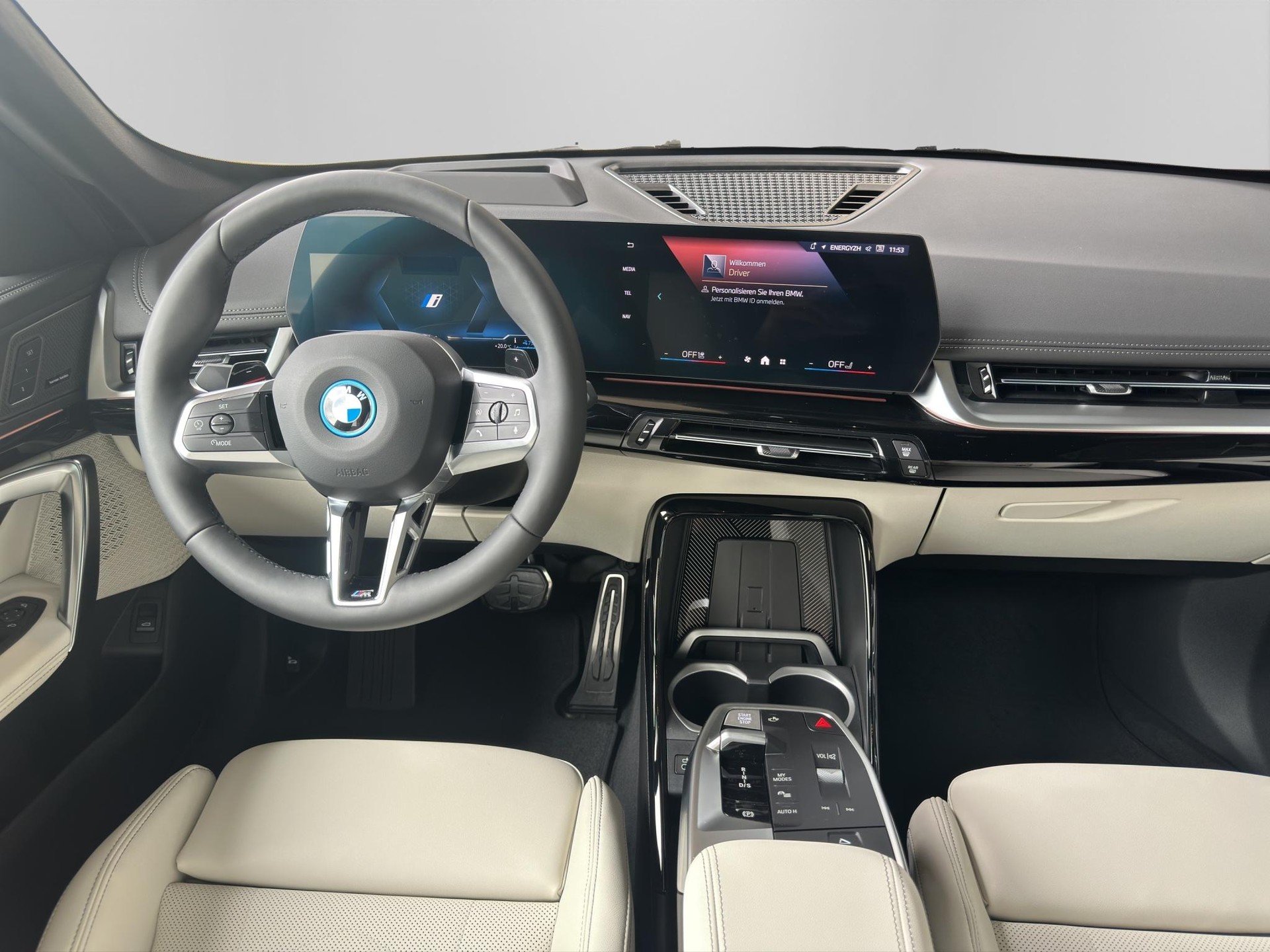 BMW X1 30e xDrive M Sport Pro Individual-image-13