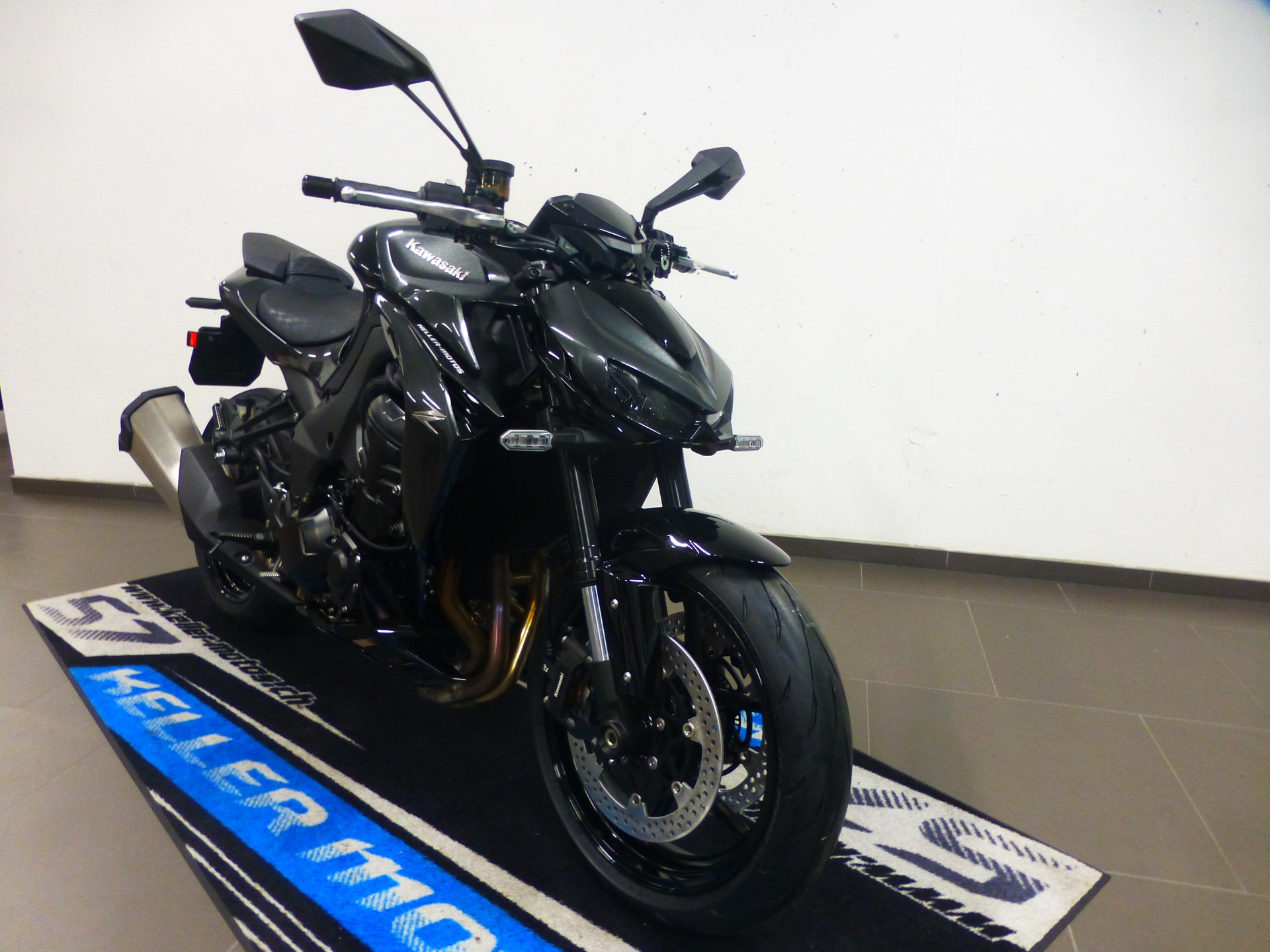KAWASAKI Z 1100-showroom-element-3