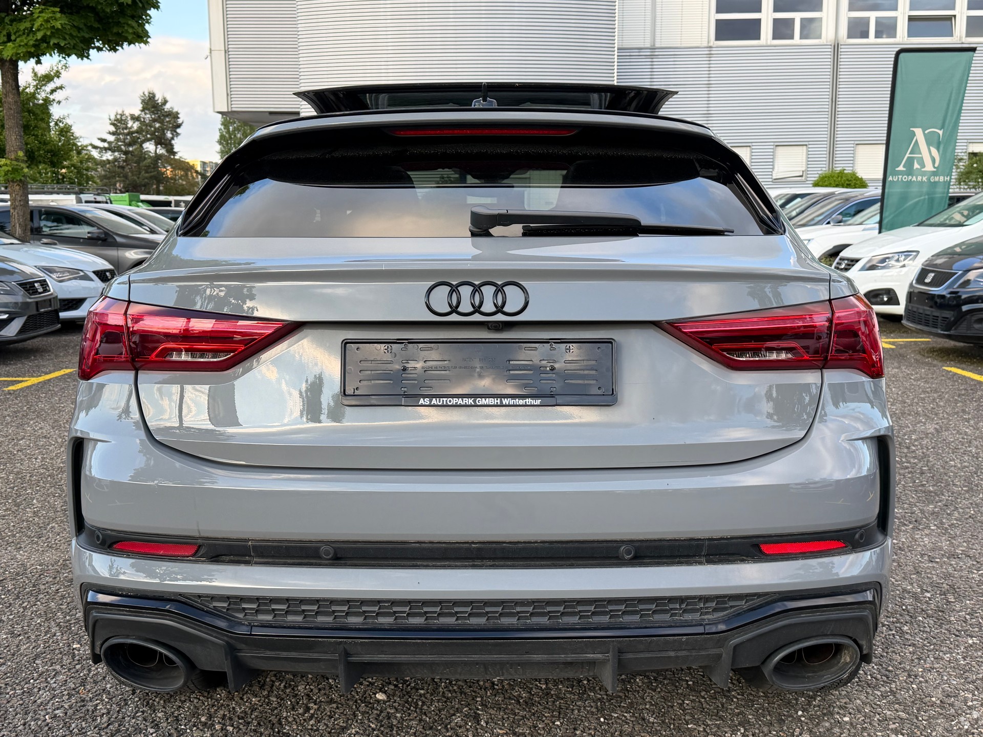 AUDI RS Q3 Sportback quattro S tronic-image-5