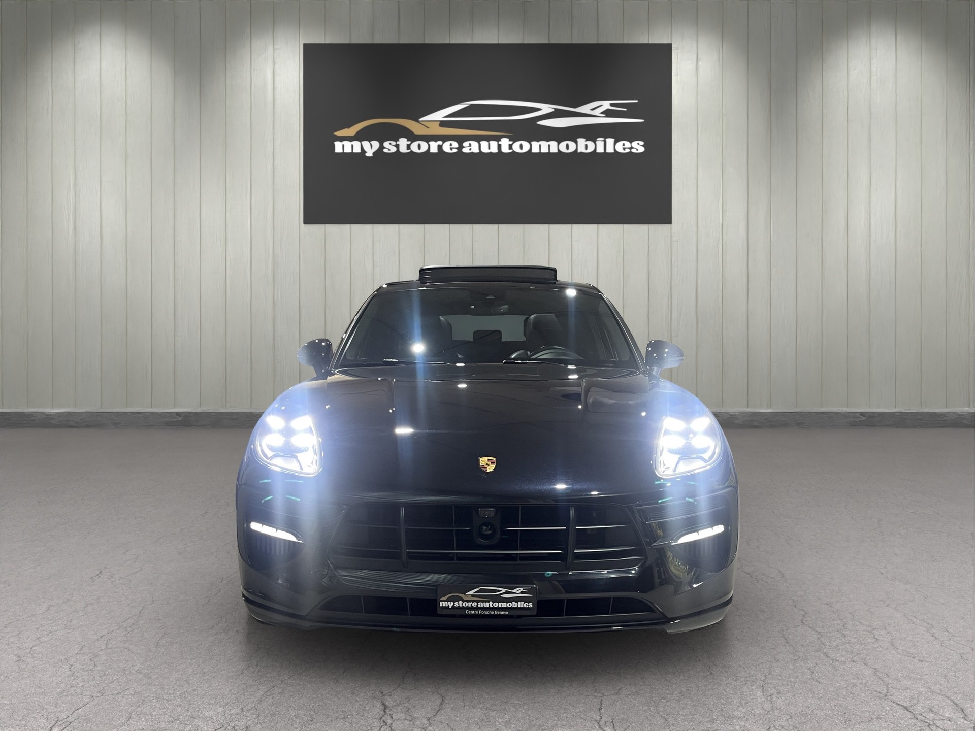 PORSCHE Macan GTS PDK-showroom-element-2