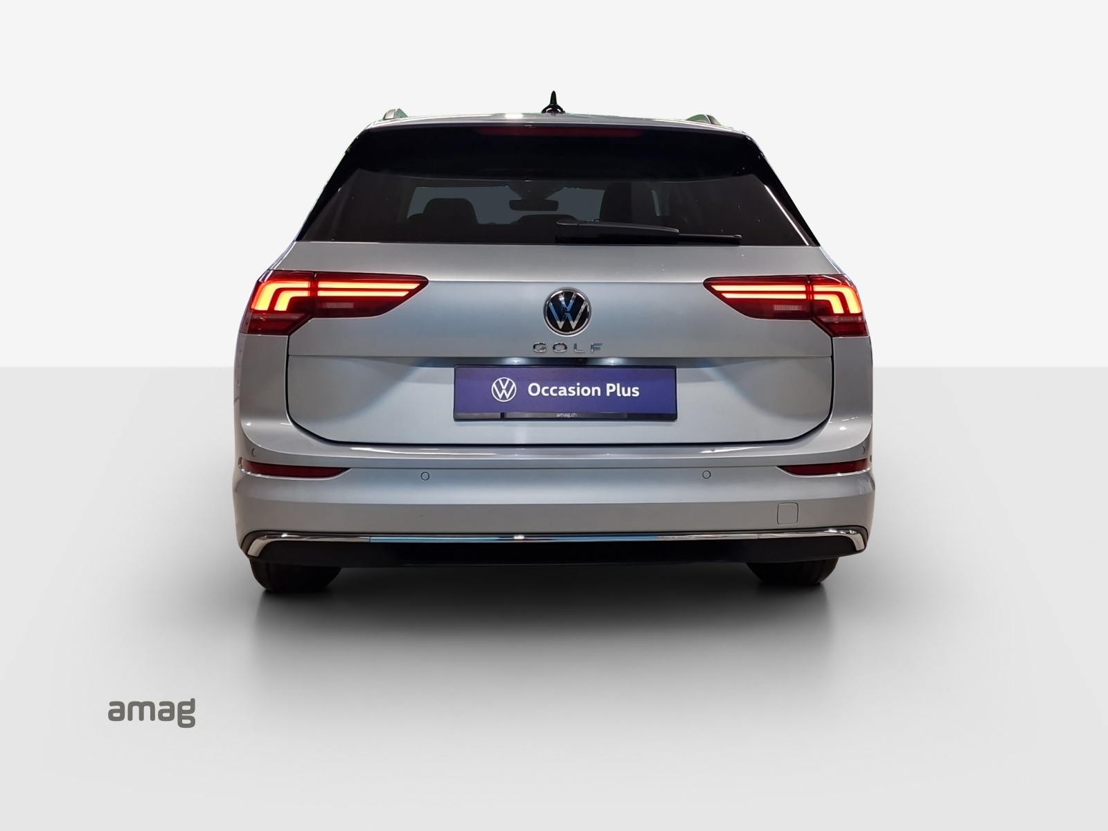 VW Golf Variant 2.0 TDI Style DSG-image-3