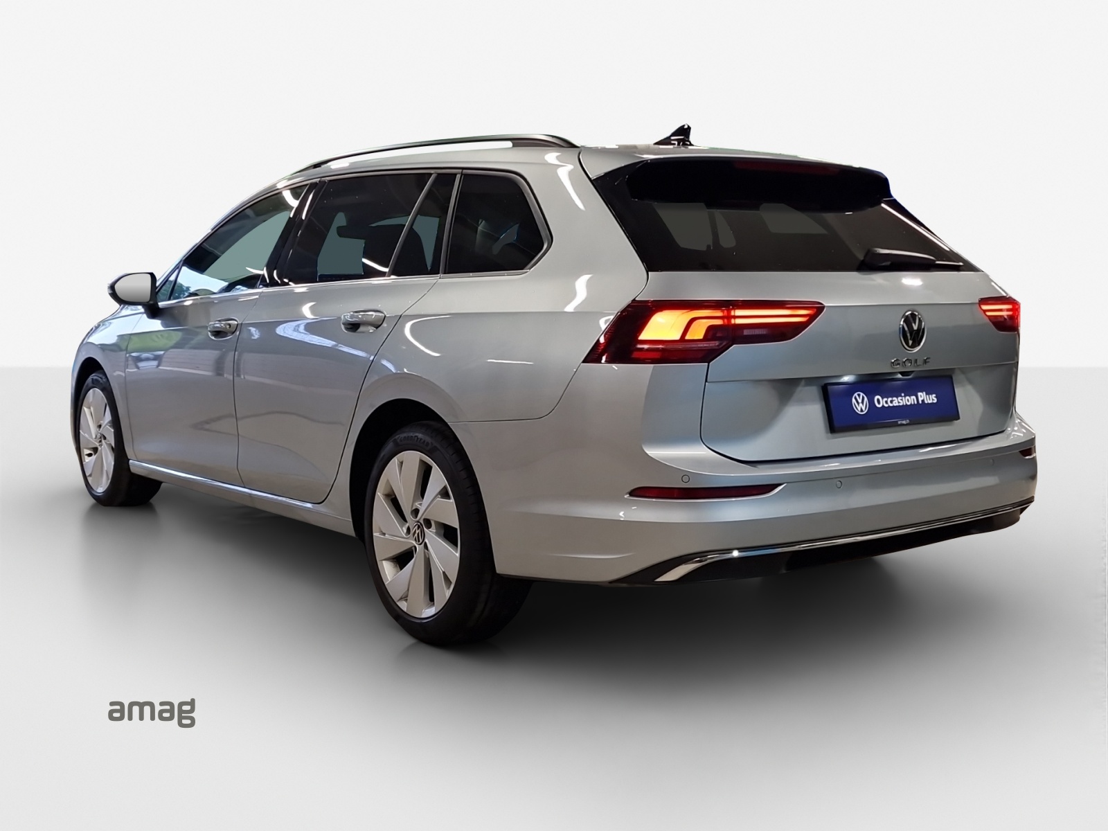 VW Golf Variant 2.0 TDI Style DSG-image-2