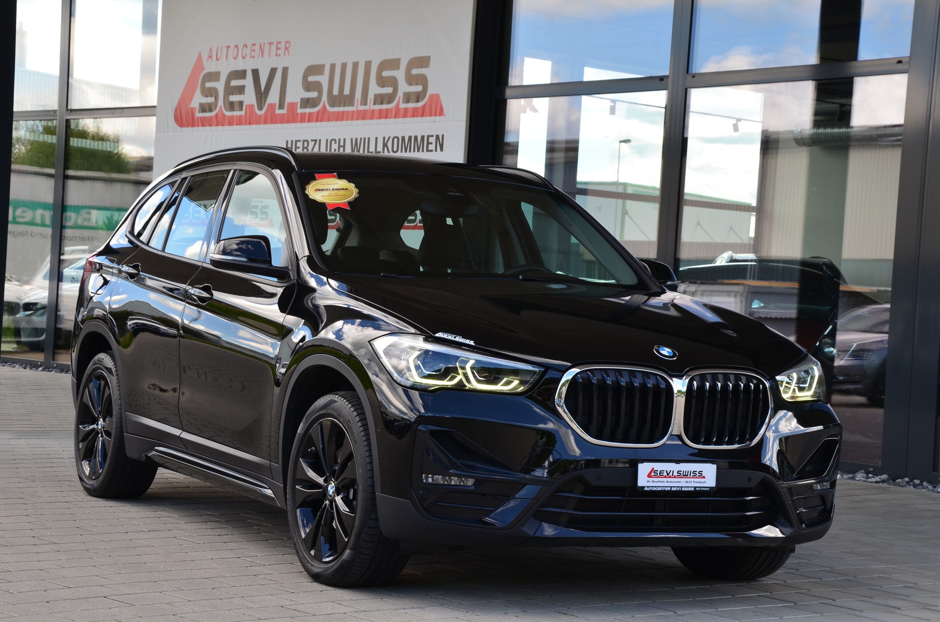 BMW X1 xDrive 18d Sport Line Steptronic*Frisch ab MFK,1 Jahr oder 20000km Garantie*-image-1