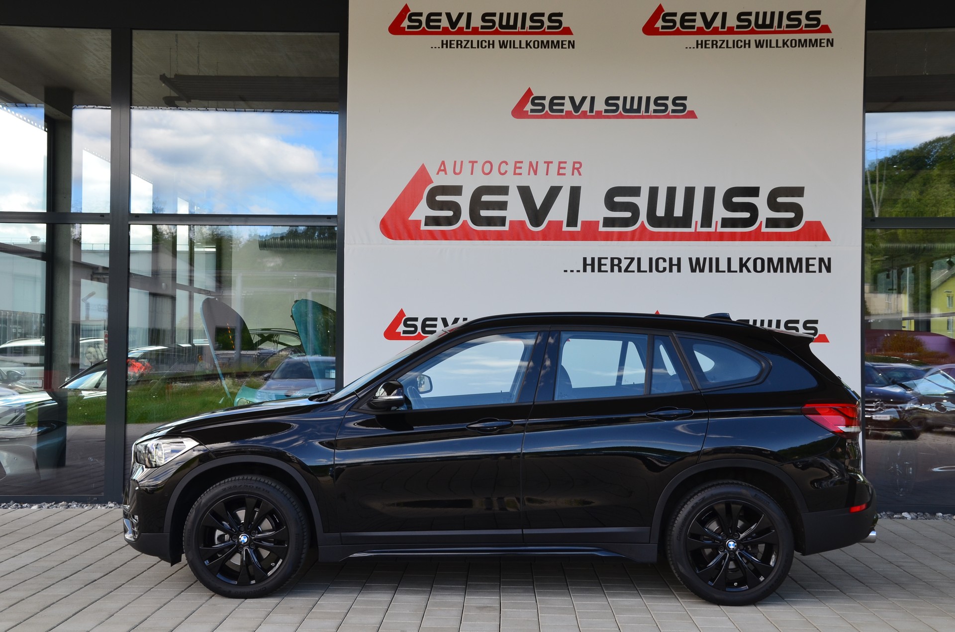 BMW X1 xDrive 18d Sport Line Steptronic*Frisch ab MFK,1 Jahr oder 20000km Garantie*-image-7