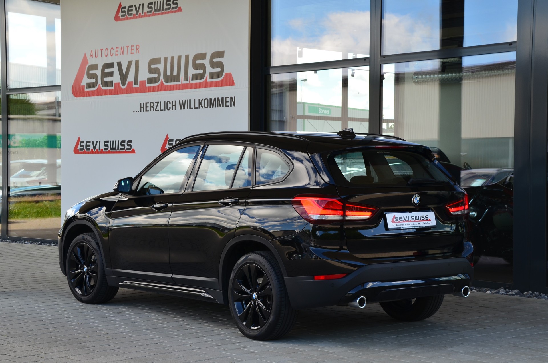 BMW X1 xDrive 18d Sport Line Steptronic*Frisch ab MFK,1 Jahr oder 20000km Garantie*-image-6