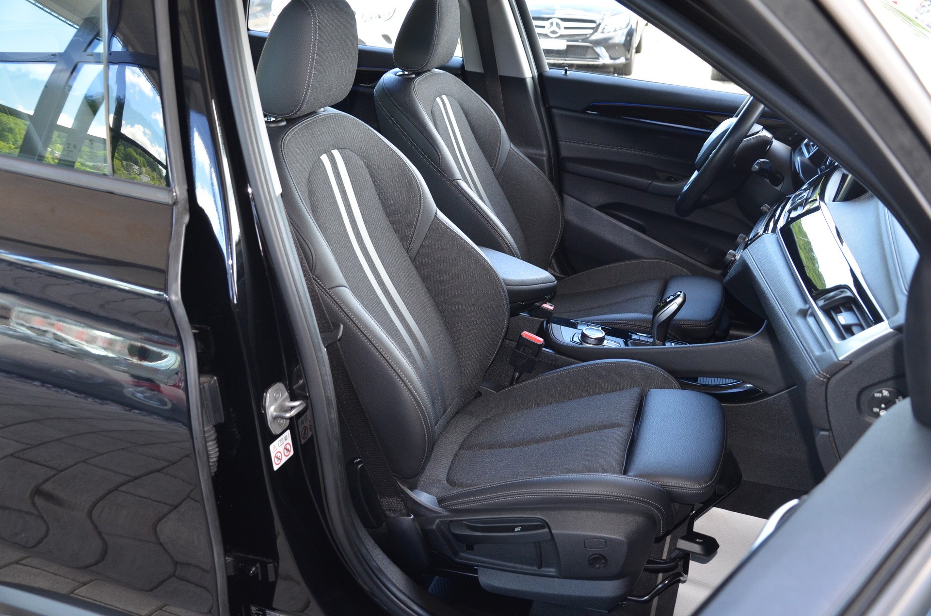 BMW X1 xDrive 18d Sport Line Steptronic*Frisch ab MFK,1 Jahr oder 20000km Garantie*-image-15