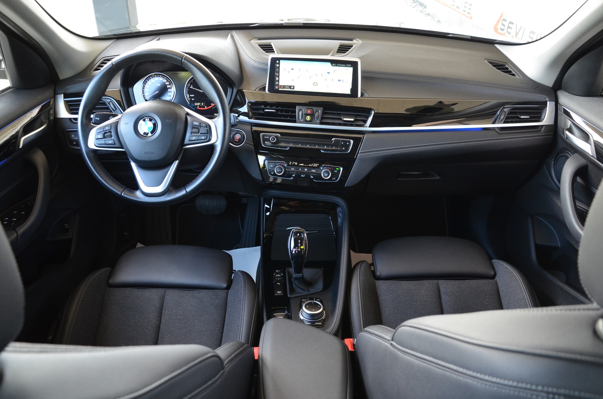 BMW X1 xDrive 18d Sport Line Steptronic*Frisch ab MFK,1 Jahr oder 20000km Garantie*-image-11