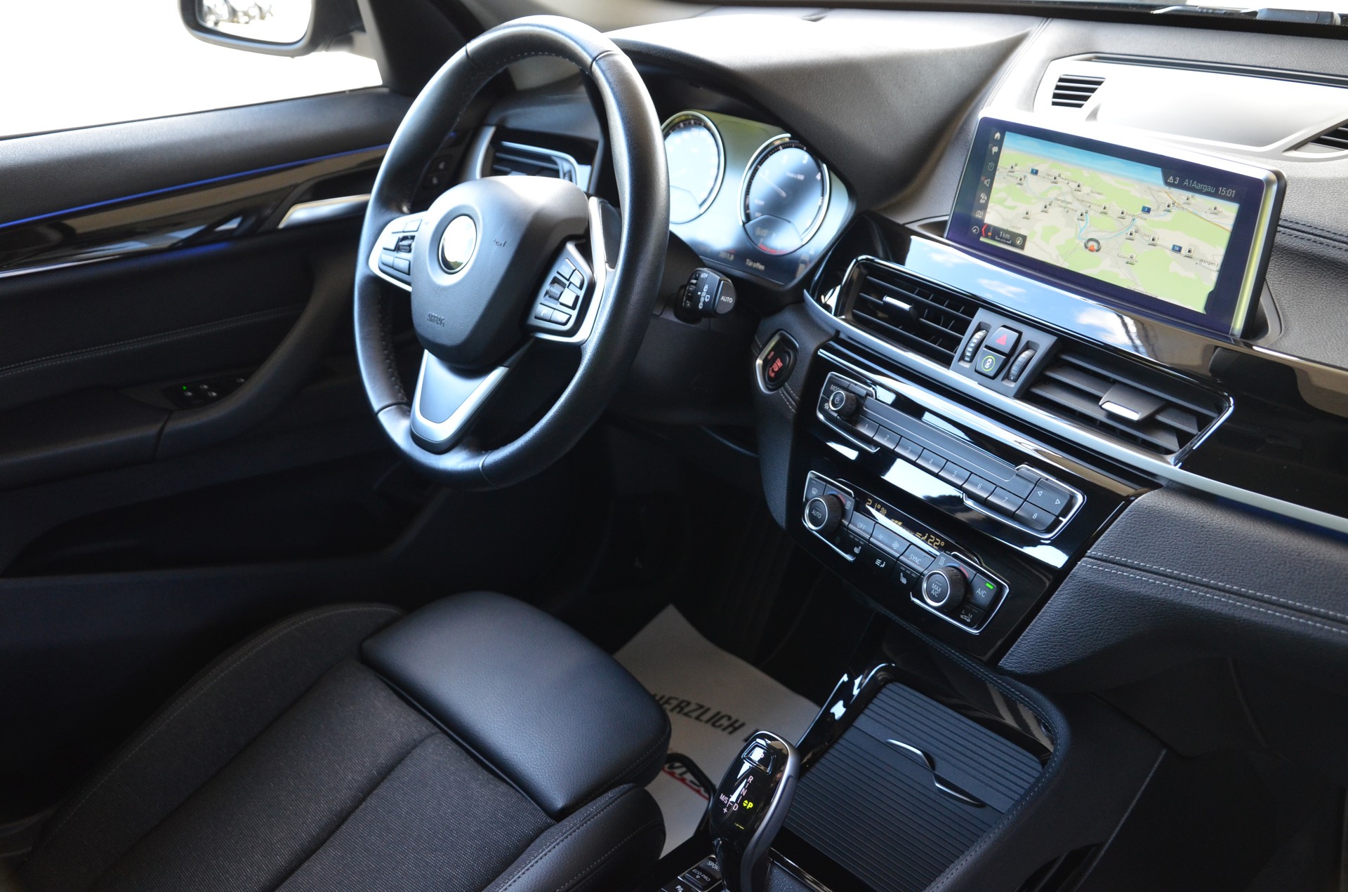 BMW X1 xDrive 18d Sport Line Steptronic*Frisch ab MFK,1 Jahr oder 20000km Garantie*-image-13