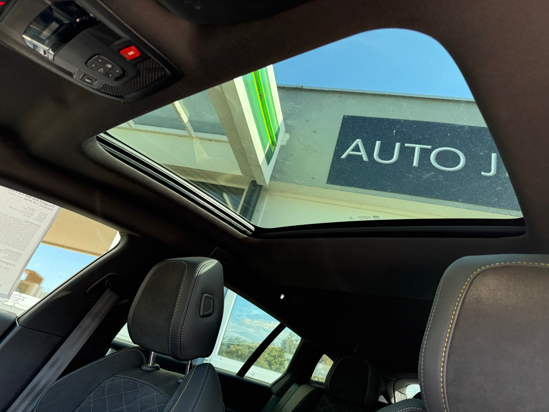 PEUGEOT 508 SW Hybrid4 360 e Sport Engineered-image-8