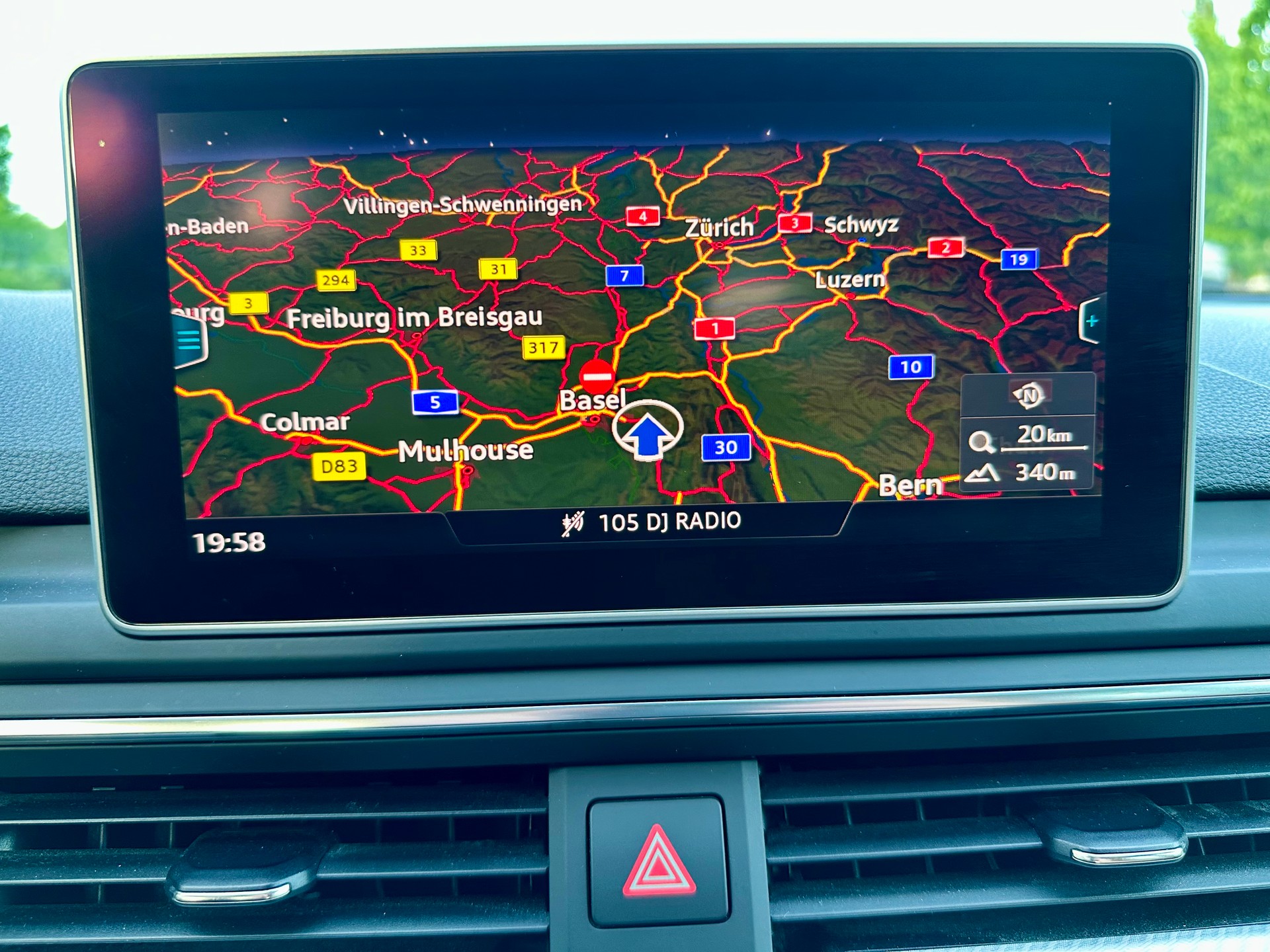 AUDI A4 Avant 3.0 TDI Design quattro tiptronic-image-20