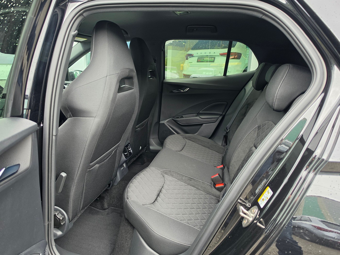 SKODA Fabia 1.0 TSI Dynamic DSG-image-8