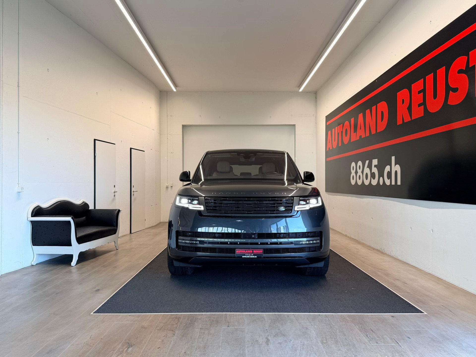 LAND ROVER Range Rover P400 I6 3.0 MHEV Autobiography Automatic-showroom-element-1