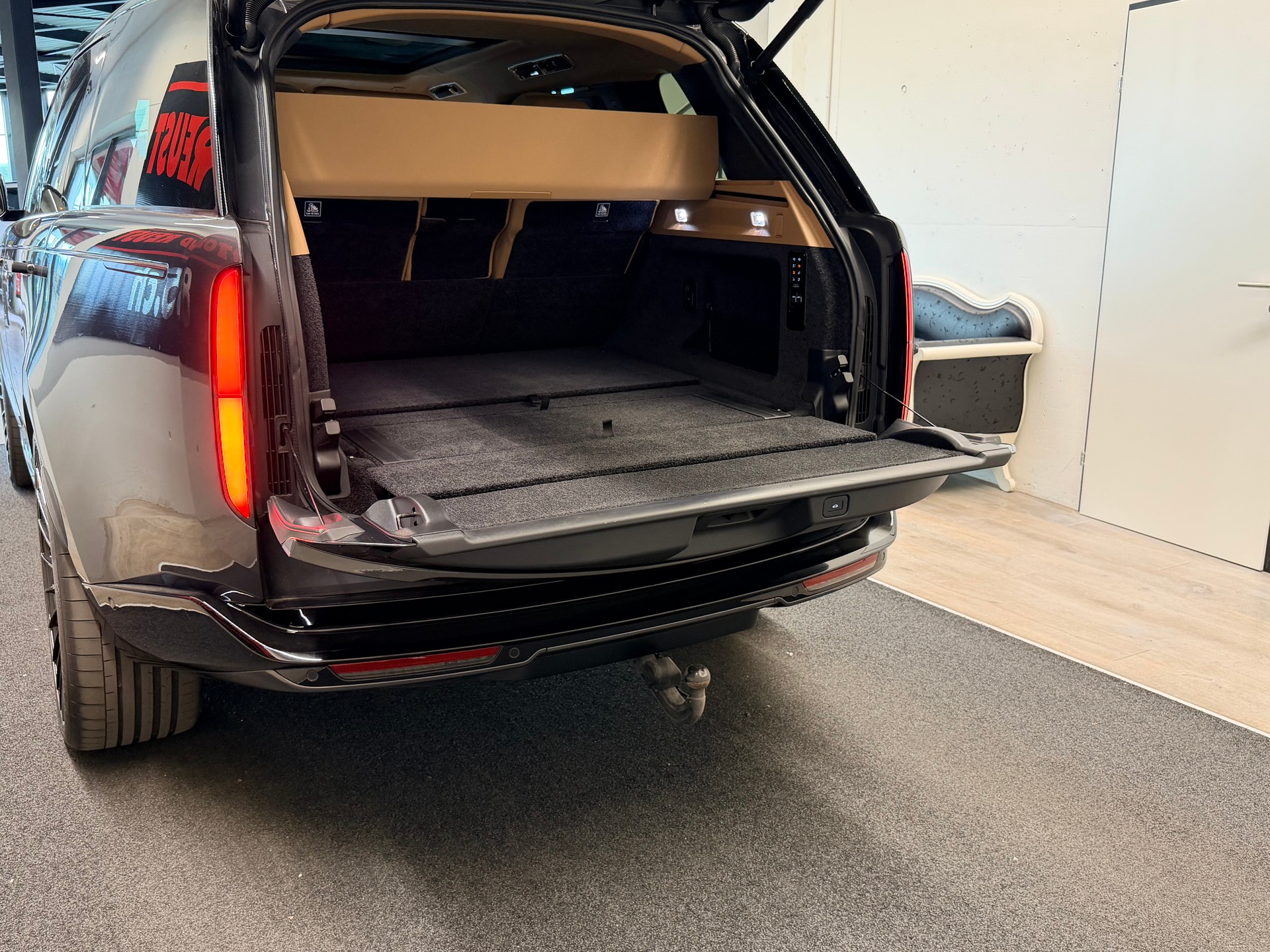LAND ROVER Range Rover P400 I6 3.0 MHEV Autobiography Automatic-image-9