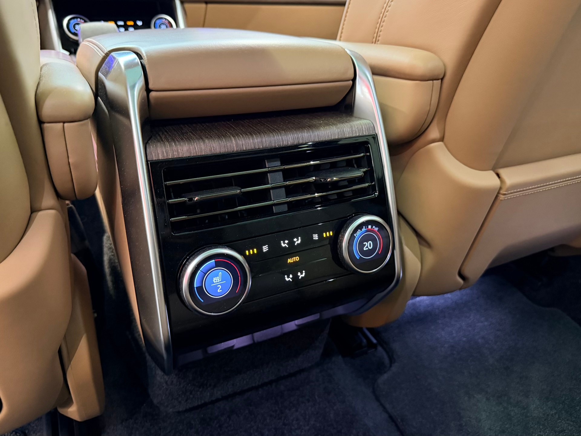LAND ROVER Range Rover P400 I6 3.0 MHEV Autobiography Automatic-image-18