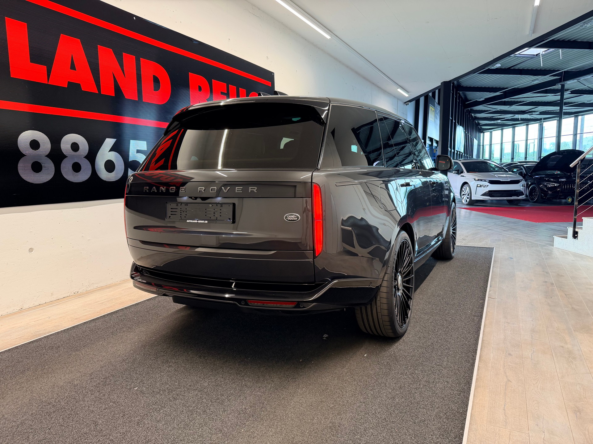 LAND ROVER Range Rover P400 I6 3.0 MHEV Autobiography Automatic-image-7