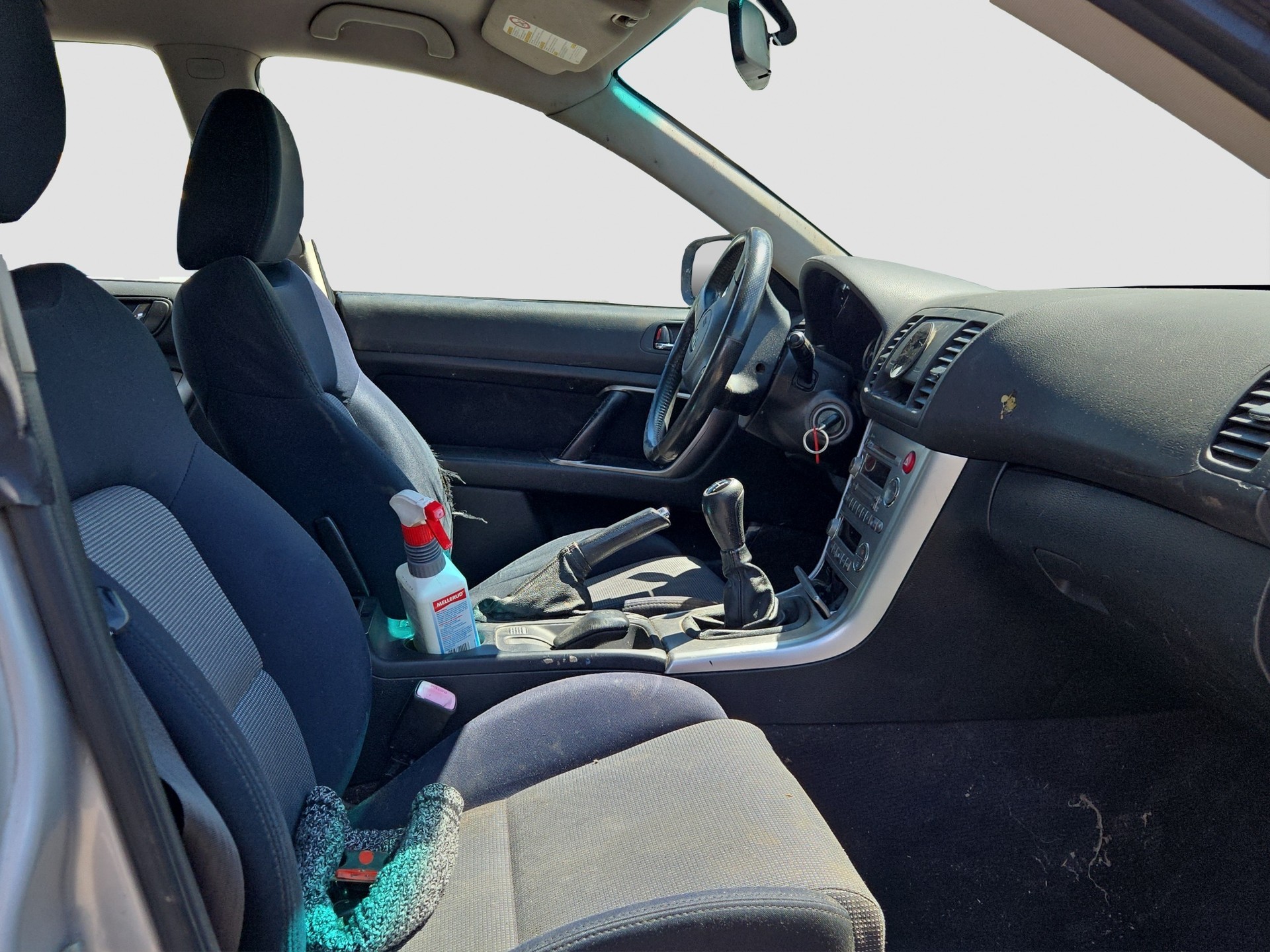 SUBARU Legacy 2.0R AWD Swiss-image-5