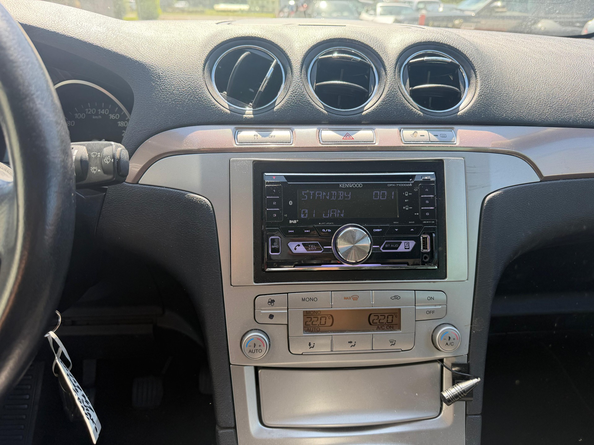 FORD S-Max 2.0i Trend-image-7