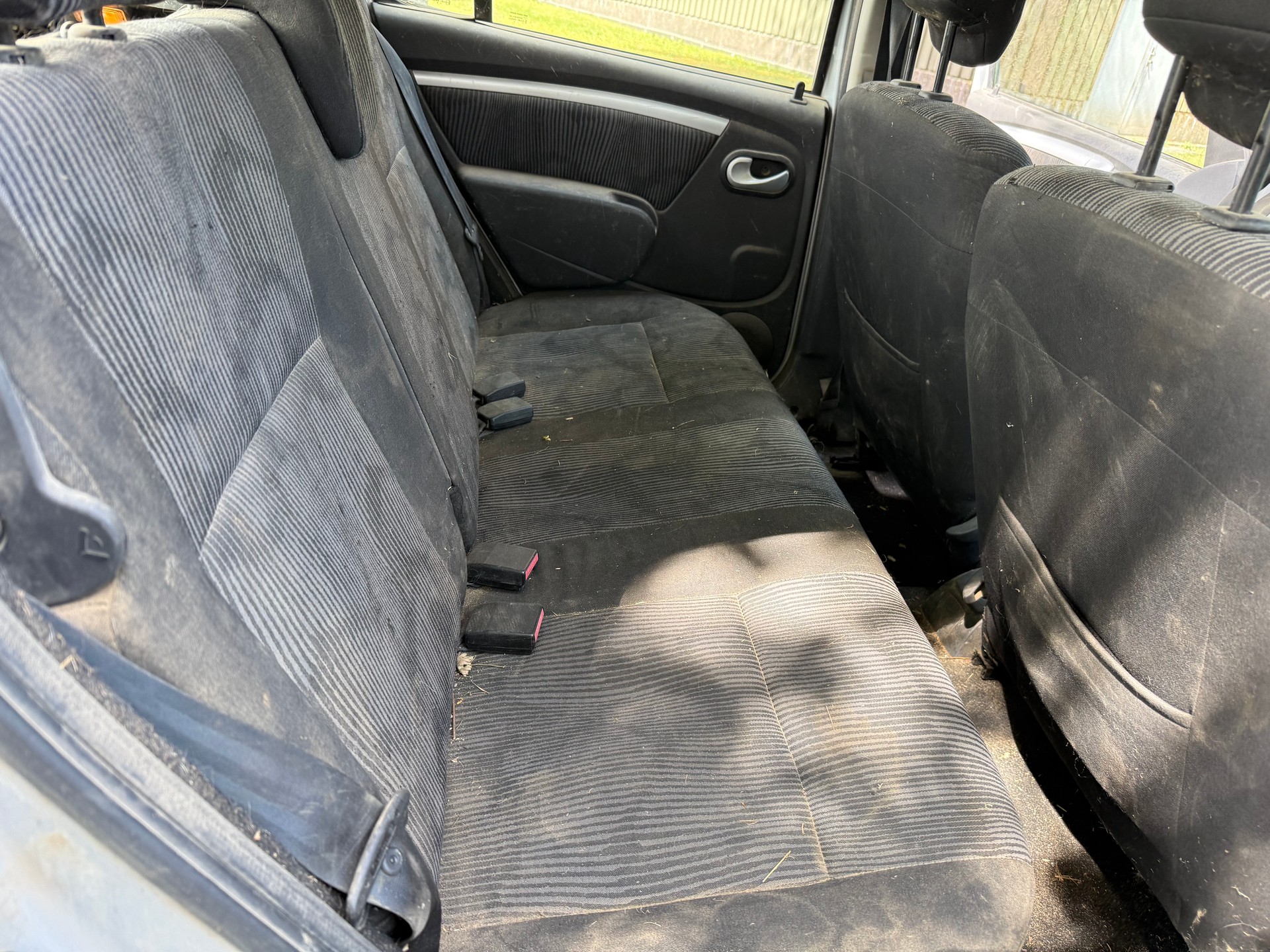 DACIA Sandero 1.5 dCi Ambiance-image-10