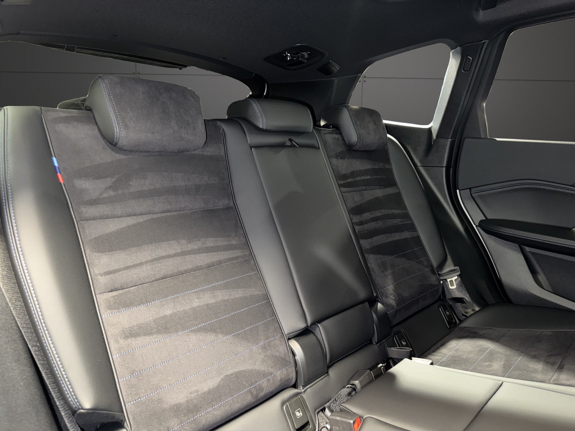 BMW X1 30e xDrive-image-16