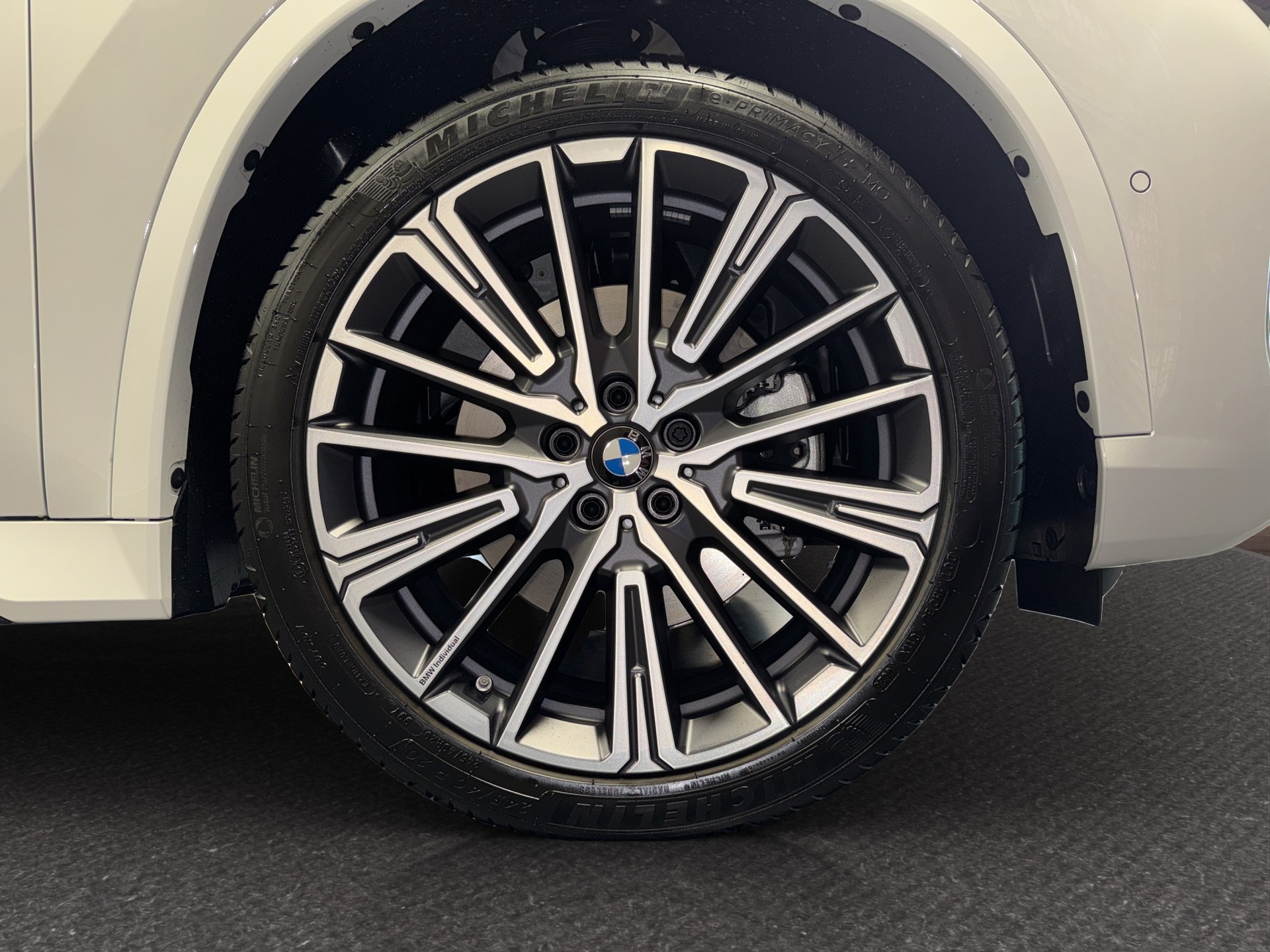 BMW X1 30e xDrive-image-14