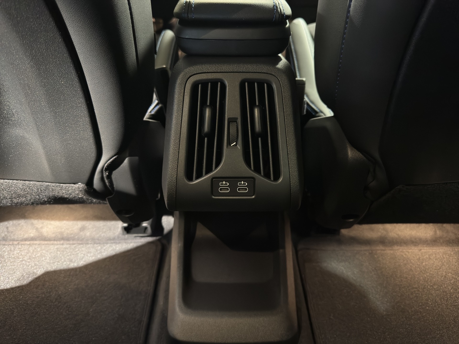 BMW X1 30e xDrive-image-9