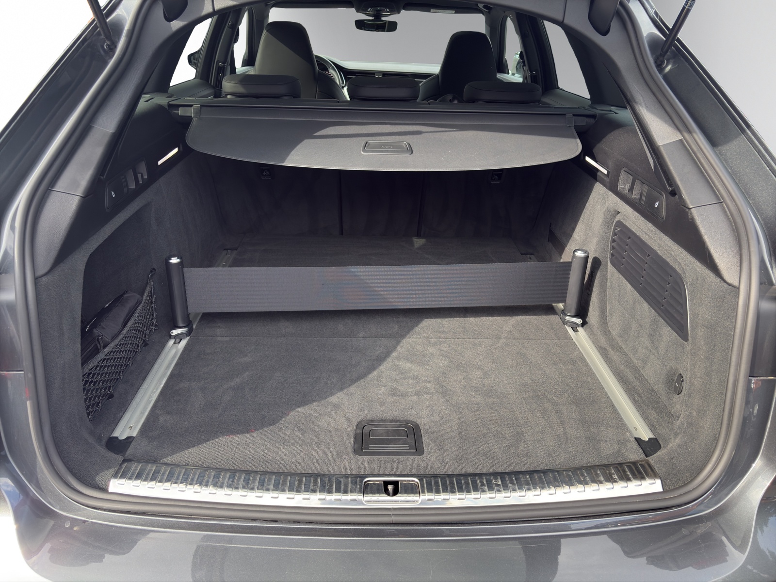 AUDI RS6 Avant 4.0 TFSI V8 quattro-image-14